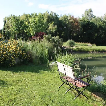 D'hotes Au Chant Des Sorgues 3*
